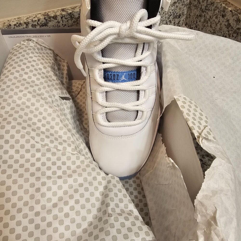 Air Jordan 11 Legend Blue - Picture 5 of 10